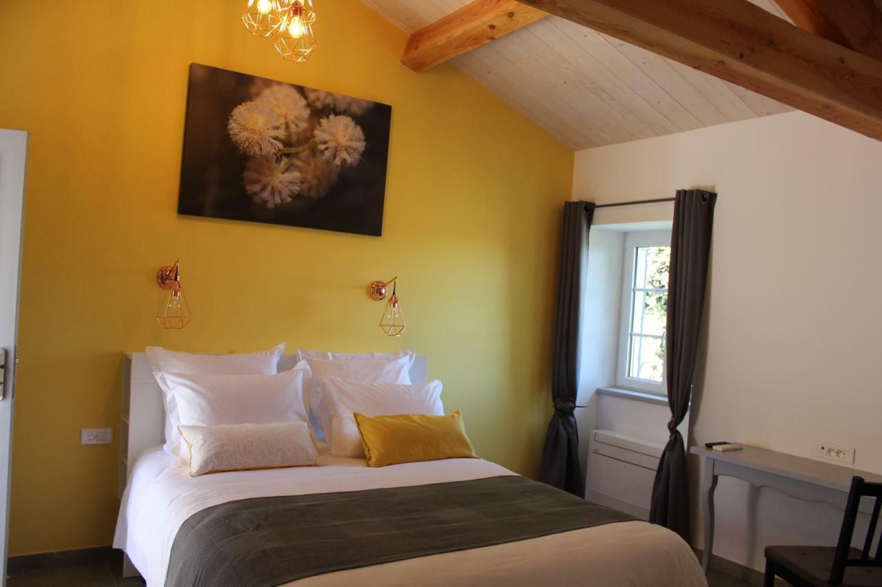 Domaine Forvent Bed & Breakfast Saint-Julien-de-Peyrolas Exterior photo