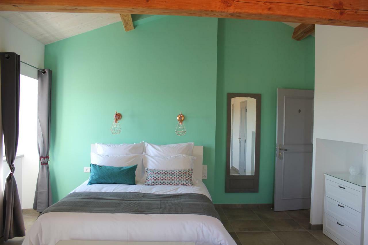 Domaine Forvent Bed & Breakfast Saint-Julien-de-Peyrolas Exterior photo